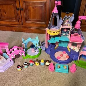 VINTAGE Retired little people Disney collection